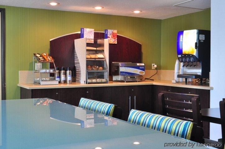 Holiday Inn Express San Diego South - National City By Ihg Restaurante foto
