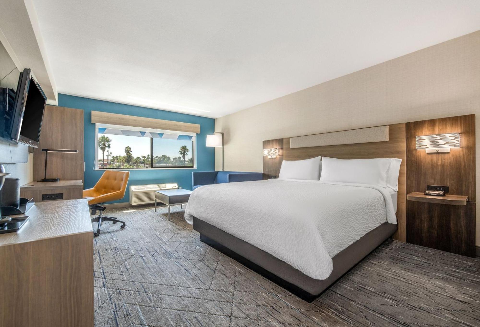 Holiday Inn Express San Diego South - National City By Ihg Exterior foto